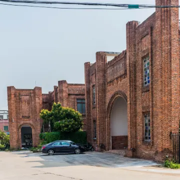 Hongzhuanwu Wensu Hotel Hotels near Baomo Scenery