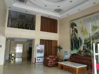 โรงแรมฮอลิเดย์ซานเฉิง - ที่มีที่จอดรถ