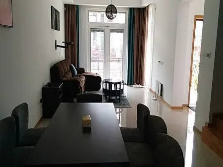 Pinglanwang Hostel Отели рядом с достопримечательностью «Yuanfu Wanning Palace»