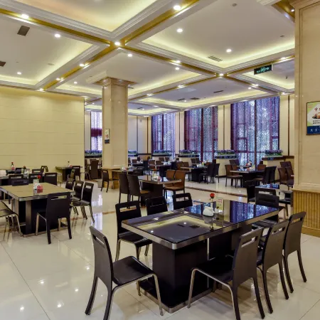 Huayu Jianguo Hotel