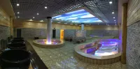 Jinshuiwan Hot Spring Resort - Hot Springs