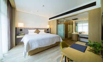 Yitian Hotel - Housity