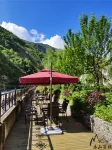 Mushan Inn Hotels in Wolong Nature Reserve