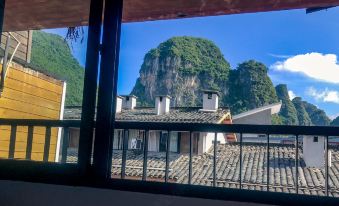 Yangshuo Dragon and Lion Inn (West Street)