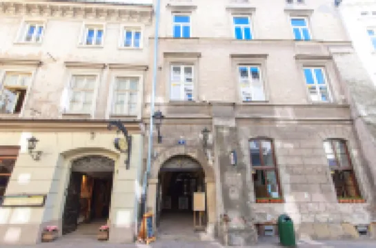 Draggo House Rooms - Old Town โรงแรมใน