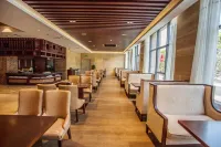 Yifang Shanshui GtEL Hotel Luotian Hubei - Parkering