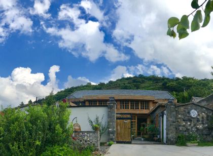 Zhuyin Qingfeng Guesthouse