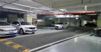 Mangshan Forest Hot Spring Hotel - parking
