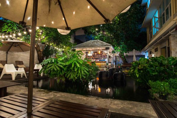 풍 나콘 발코니 룸 & 카페(Feung Nakorn Balcony Rooms and Cafe)_3