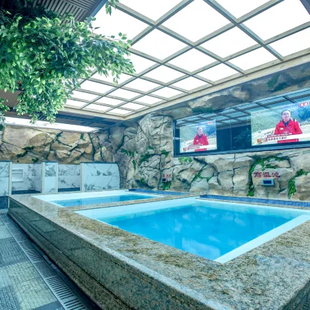 Baoding International Club Hotel（Zhili Anjia Zhaobing Restaurant）