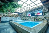 Baoding International Club Hotel - Bathtub