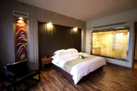 Heico Hotel - Dağ Manzaralı