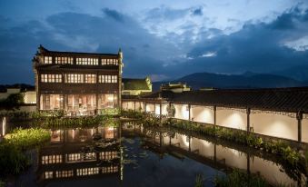 Qingmei Xueshe Shilily Hot Spring Hotel