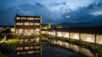 Qingmei Xueshe Shilily Hot Spring Hotel