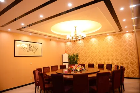 Homeinn Pebble Hotel (Zhengding Airport) Отели рядом с достопримечательностью «Xincheng Pushang Dai Ruins»