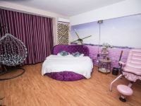 银川北欧世际酒店式公寓 - 紫色风情圆床房