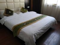 兰雅堡酒店(枣庄高铁站店) - 舒适大床房（商务出行热销）