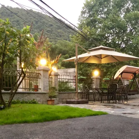 Qinyuan Shanju Private Garden Holiday Villa