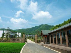 Shikang Shiwai Taoyuan Leisure Tourist Resort