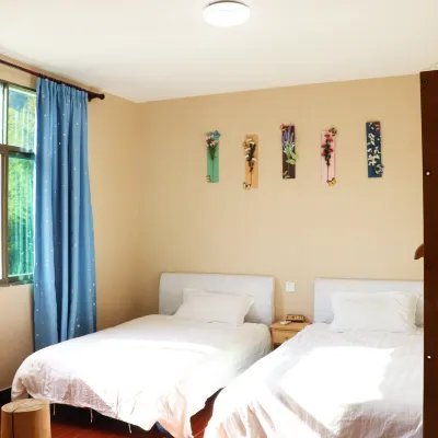 Wuyuan Yiyin Residential Residence 閬山村周辺のホテル