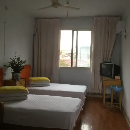 Chenggu Bureau of Grain Guest House Отели в г. Чэнгу