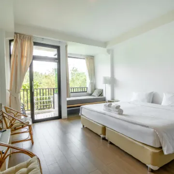 The Dearly Koh Tao Hostel-Padi 5 Star Dive Resort Hotels near Mae Haad Beach