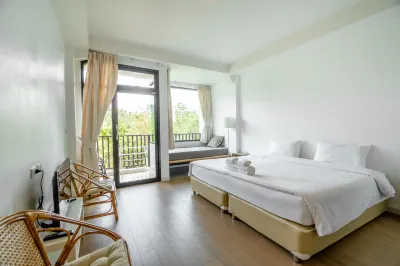 The Dearly Koh Tao Hostel-Padi 5 Star Dive Resort Sup Tao, Stand Up Paddle Boarding附近的飯店