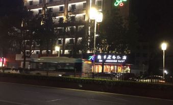 Jade Business Hotel (Jade Street, Pingzhou, Foshan)