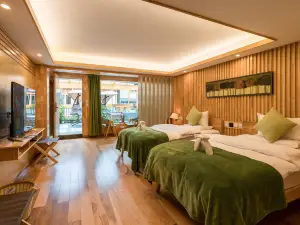 Shangri-La Horizontal Vertical Dot Dash Inn (Dukezong Old Town Branch)