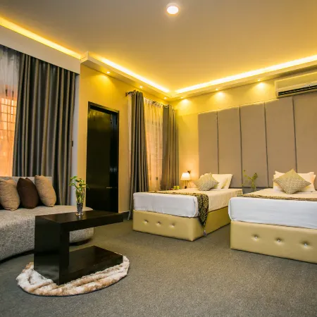Hotel Tropical Daisy