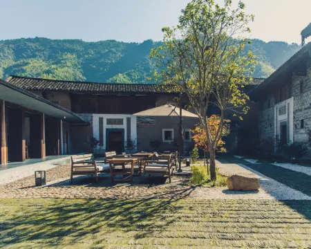 Tsingpu Nanjing Tulou Retreat Hotels in Nanjing County