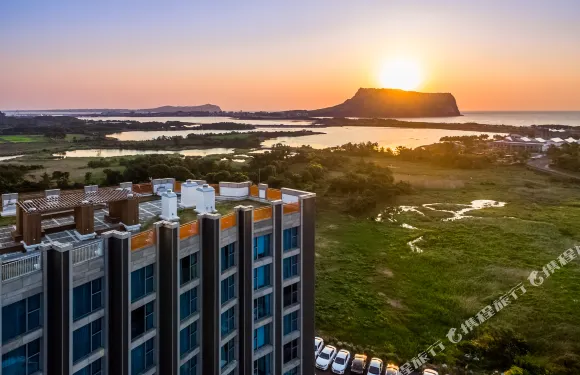 城山瑪里納酒店