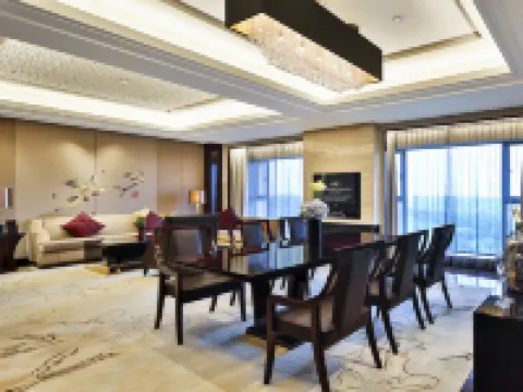 คราวน์ พลาซ่า เฉิงตู แพนด้า การ์เดน บาย IHG-ใกล้ แพนด้า เบส โรงแรมในเฉิงตู