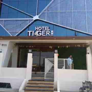 Hotel Tiger Inn Hotel Exterior