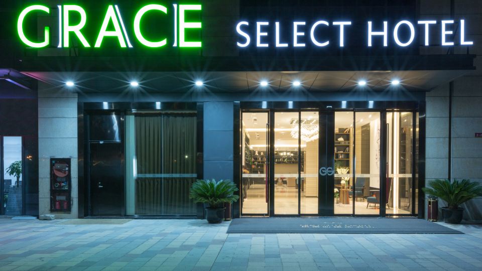 GRACE SELECT HOTEL
