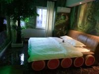 乌海星星之恋公寓 - 森林主题树桩恒温水床电影房