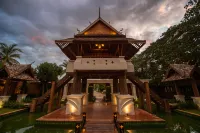 Shinnabhura Historic Boutique Hotel Hotels in der Nähe von Flughafen Phitsanulok