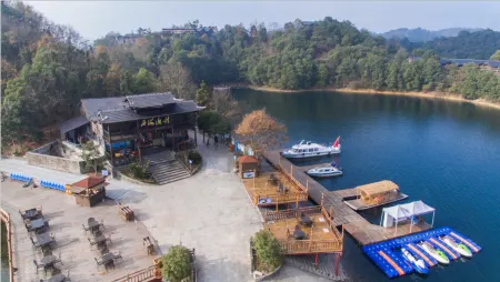 Xihai Fishing Village Island Hotel Отели рядом с достопримечательностью «Lushan Xihai Scenic Area»