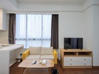 上海我行我宿自助式公寓 - 秋色宜人大床房
