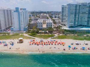 Crystal Beach Suites Miami Oceanfront Hotel