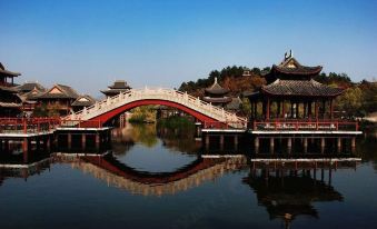 HanTing Hotel (Hengdian Film City Pedestrian Street)