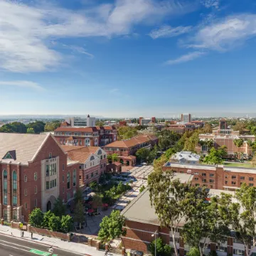 USC Hotel Отели рядом с достопримечательностью «Концертный зал Shrine Auditorium»