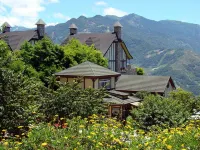 Xiangqing Garden Leisure Cabin Hotels near Cingjing