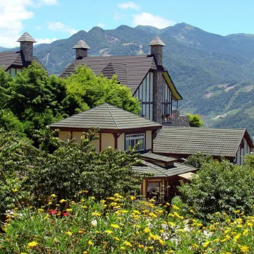 Xiangqing Garden Leisure Cabin Отели рядом с достопримечательностью «Ферма «Чунь-Янь»»