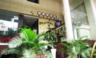 HOANG THANH THUY AIRPORT HOTEL 1
