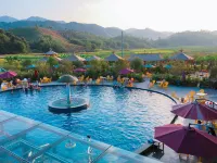 Guquan Hot Spring Hotel - Rooftop Pools