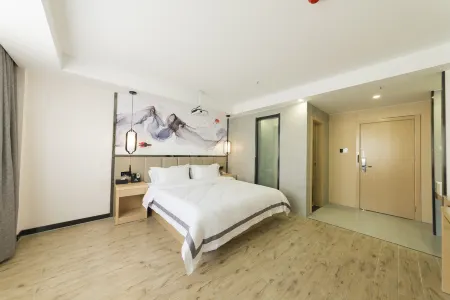 Qingmu Hotel (Niushoushan Hotel, Dongshan Bridge, Nanjing) Отели рядом с достопримечательностью «Foding  Palace»