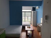 珠海翰林蓝海主题公寓 - 双床房