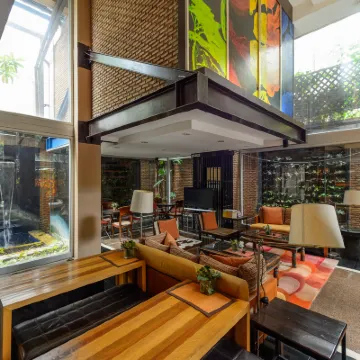 سيلوم كونفينت جاردن Hotels near المطل الزجاجي