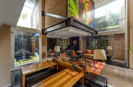 シーロム コンベント ガーデン ホテル